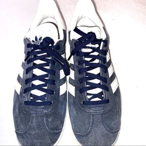 Adidas Gazelle Navy blue sneakers